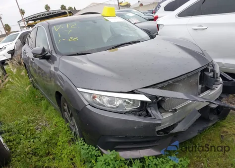 2018 Honda Civic Ex z USA, uszkodzony, nr VIN 2HGFC2F7XJH528760